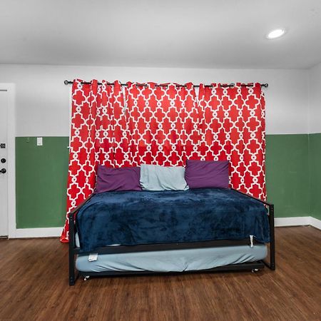 Rustic 1Br Apartment Near Medcenter-Uh-Nrg Houston Bagian luar foto